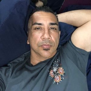 Meet your Posher, Henele